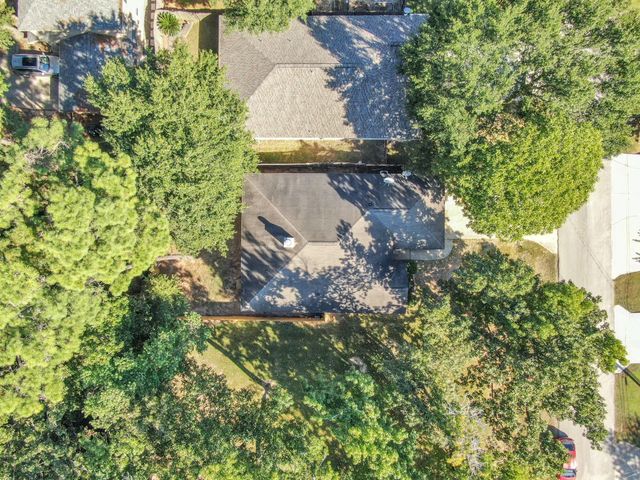 121 Clear Water Street W, Montgomery, TX 77356