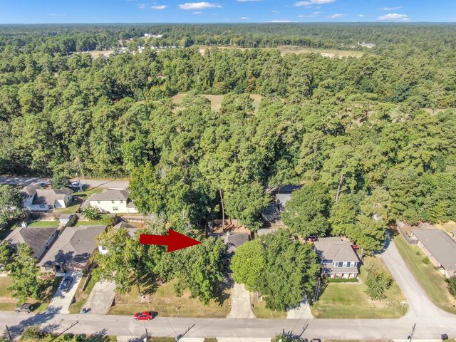 121 Clear Water Street W, Montgomery, TX 77356