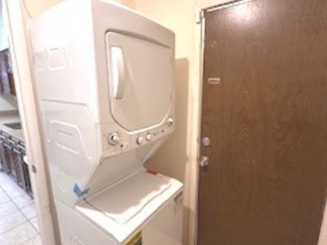 19129 Pine Drive 113, Country Club Hills, IL 60478