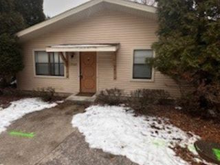 19129 Pine Drive 113, Country Club Hills, IL 60478