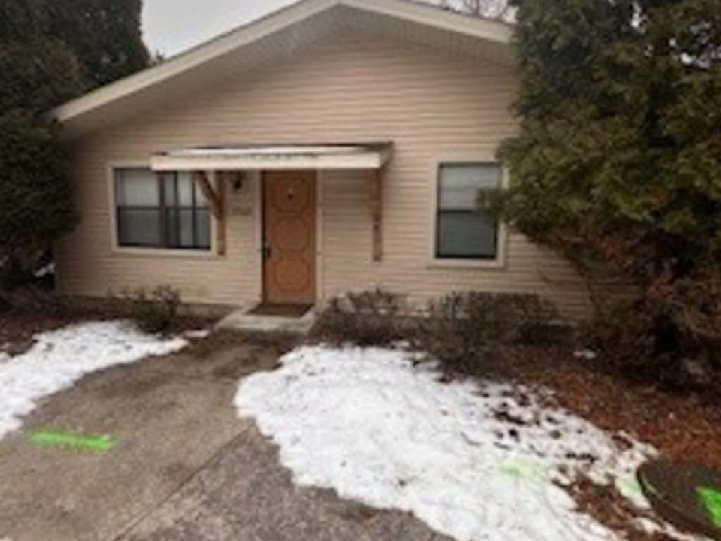 19129 Pine Drive 113, Country Club Hills, IL 60478