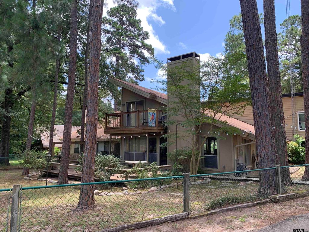 631 Holly Trail East, Unit 101, Holly Lake Ranch, TX 75765