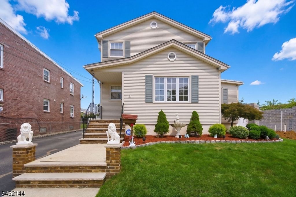 752 Forest St, Kearny Town, NJ 07032 — exterior