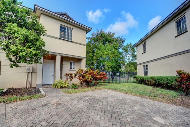 2036 Marsh Harbor Drive, West Palm Beach, FL 33404