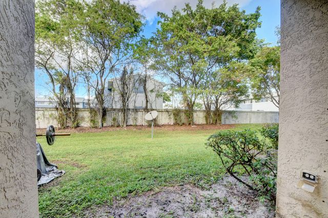 2036 Marsh Harbor Drive, West Palm Beach, FL 33404