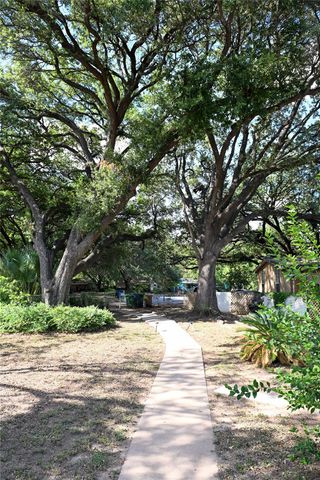 1505 Robert Weaver Ave Ave, Austin, TX 78702