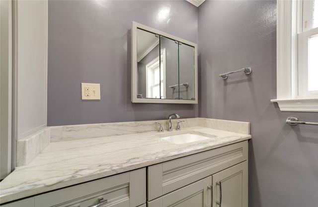 2536 Shirley Avenue, Fort Worth, TX 76109