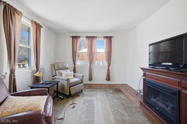 1207 Yeadon RD, Chesapeake, VA 23324