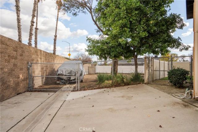 700 W 2nd Street, Azusa, CA 91702