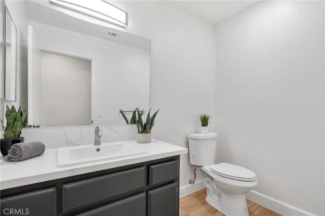 700 W 2nd Street, Azusa, CA 91702