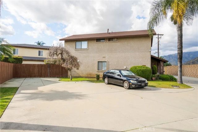 700 W 2nd Street, Azusa, CA 91702