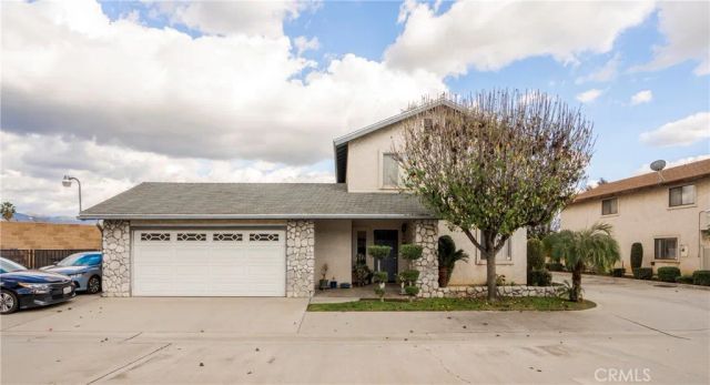 700 W 2nd Street, Azusa, CA 91702