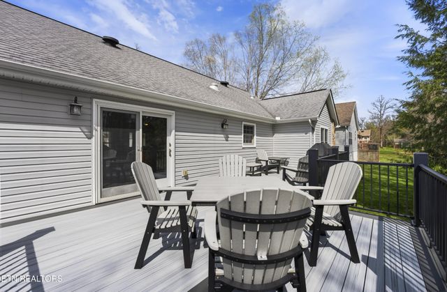 114 Windsor Rd, Crossville, TN 38558