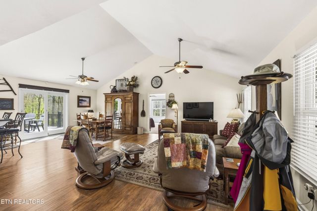 114 Windsor Rd, Crossville, TN 38558