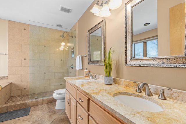 10840 46th Place N, Plymouth, MN 55442