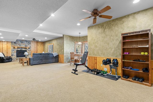 10840 46th Place N, Plymouth, MN 55442