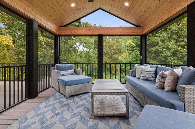 10840 46th Place N, Plymouth, MN 55442