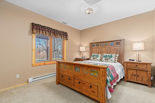 10840 46th Place N, Plymouth, MN 55442