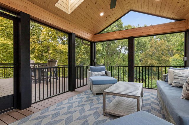 10840 46th Place N, Plymouth, MN 55442