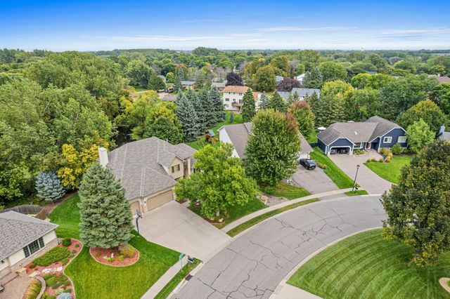 10840 46th Place N, Plymouth, MN 55442