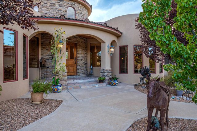 2 Caliente De Sol, Corrales, NM 87048