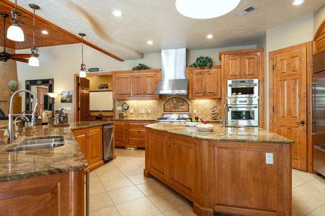 2 Caliente De Sol, Corrales, NM 87048