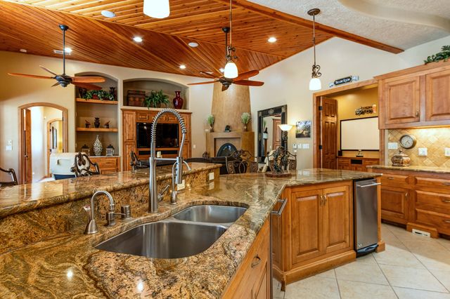 2 Caliente De Sol, Corrales, NM 87048