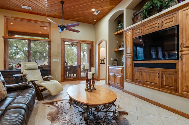 2 Caliente De Sol, Corrales, NM 87048