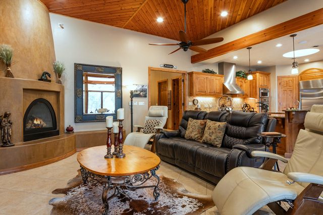 2 Caliente De Sol, Corrales, NM 87048
