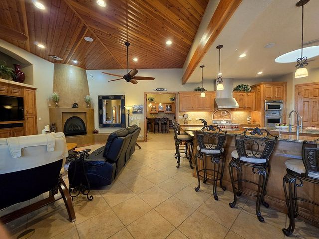 2 Caliente De Sol, Corrales, NM 87048