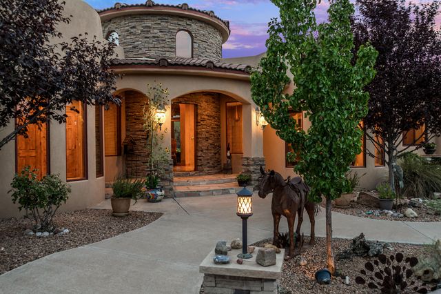 2 Caliente De Sol, Corrales, NM 87048