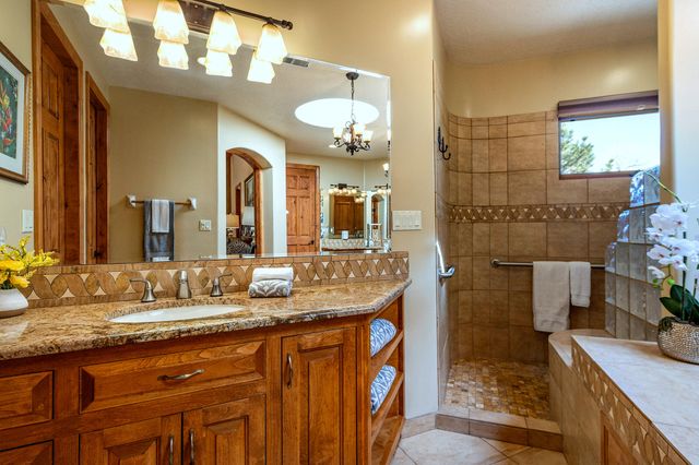 2 Caliente De Sol, Corrales, NM 87048