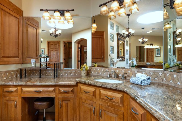 2 Caliente De Sol, Corrales, NM 87048