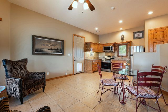 2 Caliente De Sol, Corrales, NM 87048