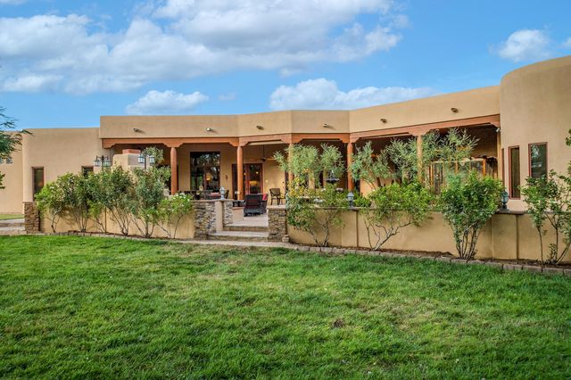 2 Caliente De Sol, Corrales, NM 87048