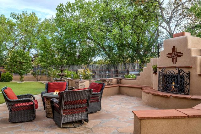 2 Caliente De Sol, Corrales, NM 87048
