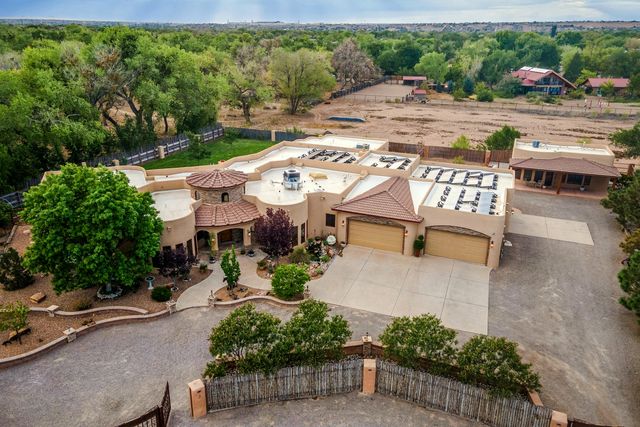 2 Caliente De Sol, Corrales, NM 87048