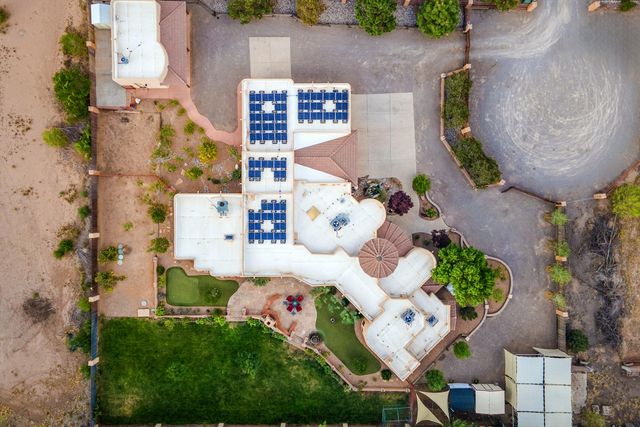 2 Caliente De Sol, Corrales, NM 87048