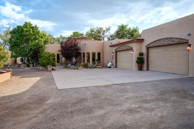 2 Caliente De Sol, Corrales, NM 87048