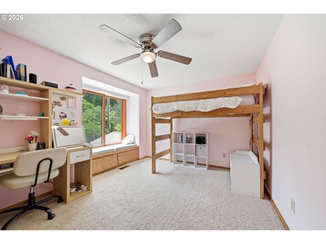 9125 Sw HILL St, Portland, OR 97223