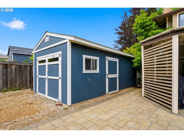 9125 Sw HILL St, Portland, OR 97223