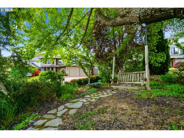 9125 Sw HILL St, Portland, OR 97223