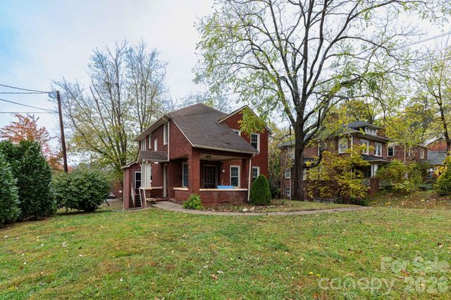 16 Gracelyn Road, Asheville, NC 28804