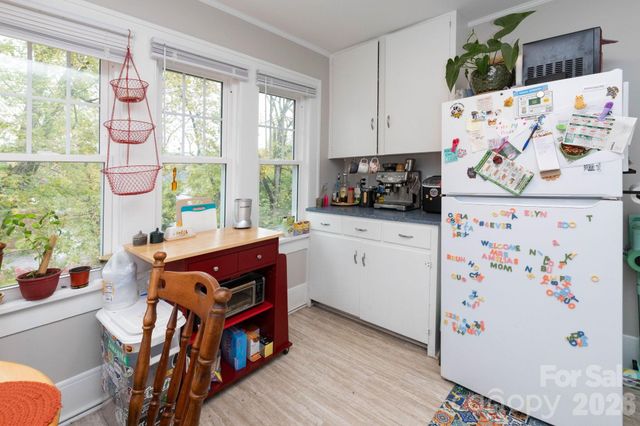 16 Gracelyn Road, Asheville, NC 28804