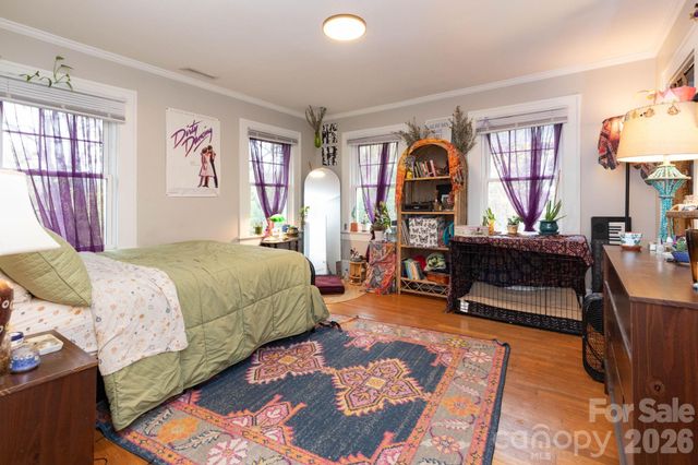 16 Gracelyn Road, Asheville, NC 28804