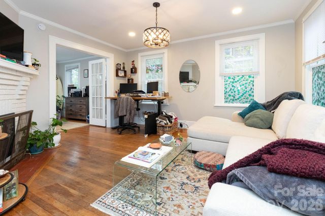 16 Gracelyn Road, Asheville, NC 28804