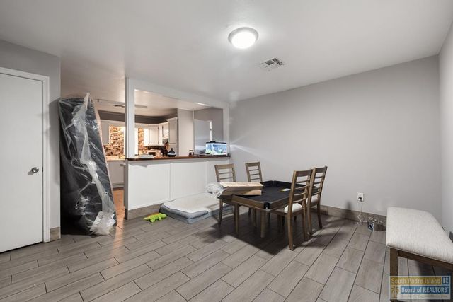 510 S Musina A-E, Port Isabel, TX 78578