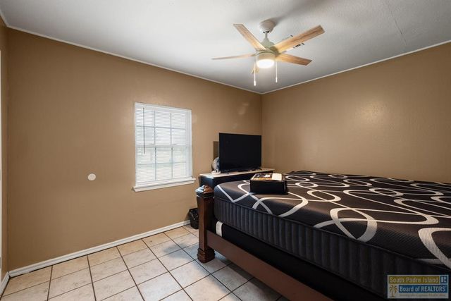 510 S Musina A-E, Port Isabel, TX 78578