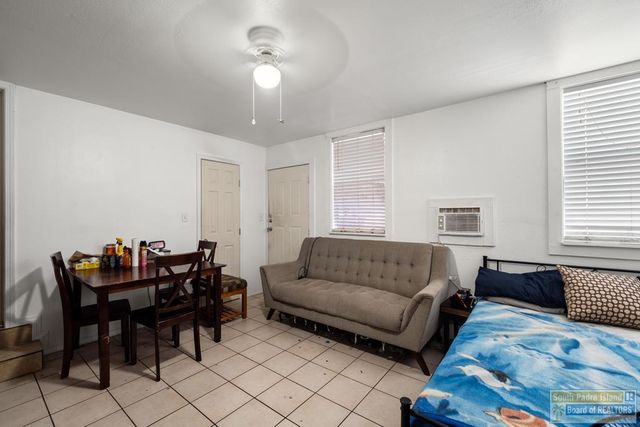 510 S Musina A-E, Port Isabel, TX 78578