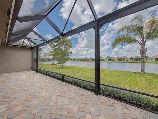 11904 SW Sailfish Isles Way, Port St. Lucie, FL 34987